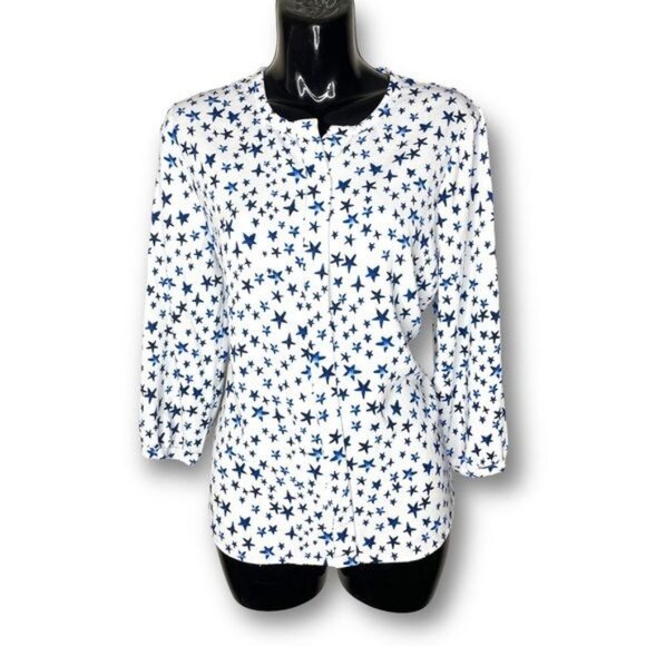 C&E Size M White Blue Stars Patriotic Gauzy 1/4 Button Flowy 3/4 Sleeve Blouse - Picture 1 of 9